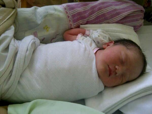 Monakezia's tweet photo. We joyfully announce another God's greatest gift 2 us
Elizabeth Arashel Keylee Sofian @Tek_Sun http://t.co/mnF4RQGNpa