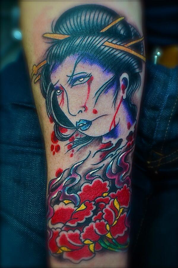 KazbahCrew's tweet photo. japanese Giesha by mcgoldtooth http://t.co/VLrlyIR5ue