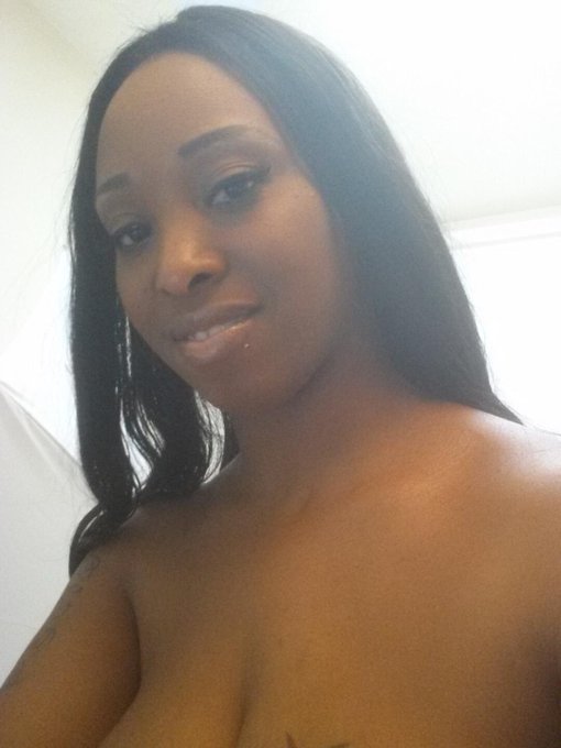 Hi http://t.co/pJXBi7vWHE<a href="/tag/boobs"class="tags"><span>#boobs</span></a>