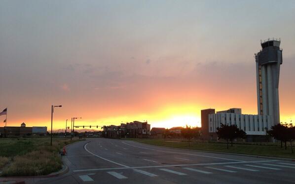 MileHightheGrey's tweet image. Another pic of the gorgeous, smoky sunset framed by @StapletonDenver’s @StapletonTower. #cowx #cofires #LimeGulchFire