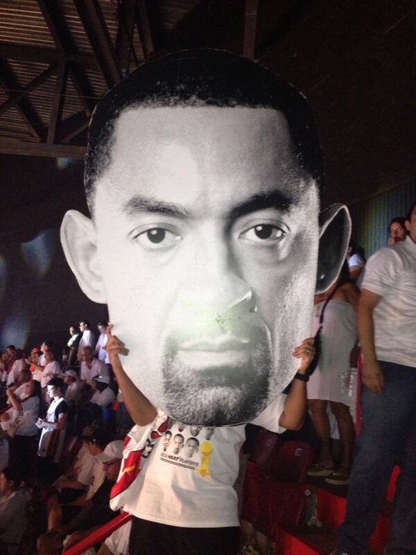 ozrashid's tweet image. This is for you @AaronRodgers12 #midrangegame #Game7