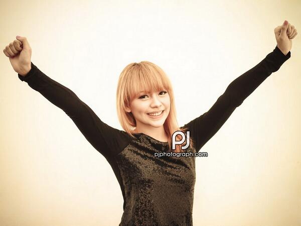 FansChiBi_JKT's tweet photo. @Kezia_ChiBi - @InboxSCTV_ - @MikoMallKopoBDG -11Jun13 @KeziAmour_ @KeziAmour__PTK @KeziaIsland @KeziAmourDPK http://t.co/CPp8JplZe7