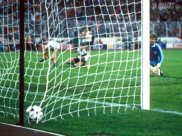 VI_nl's tweet image. Vandaag in 1988...