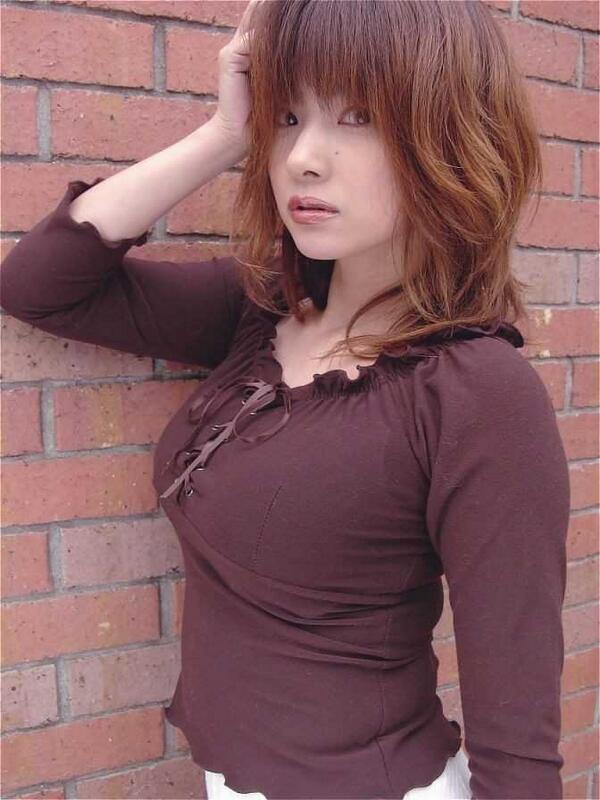 巨乳画像集 (@kyonyu_boin) on Twitter photo 