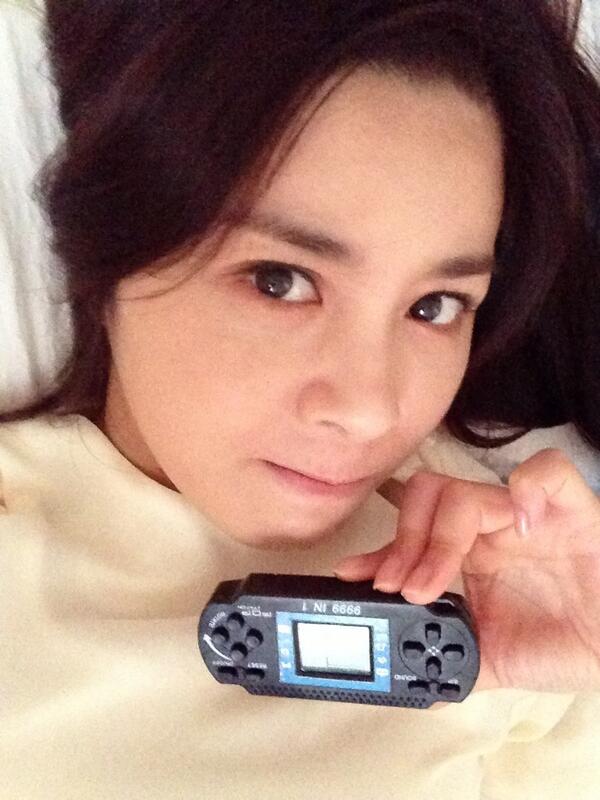 02seo's tweet photo. 매니져!!!!
선물이라며 놓고 떠난 POP^^
장난하냐???ㅋㅋㅋ http://t.co/WvbKYJigF0