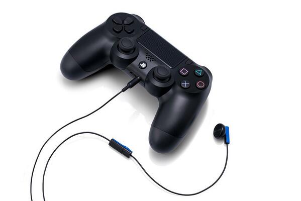 PlayStation on Twitter: "Did you know that can instantly chat with friends using the mono headset included with every #PS4? http://t.co/RjE8tUduwE" / Twitter