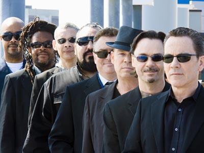 UB40music's tweet photo. Red, Red Wine en #CancionesEnRedes http://t.co/b3xuqbXXT6 http://t.co/QtbLLk9PsQ