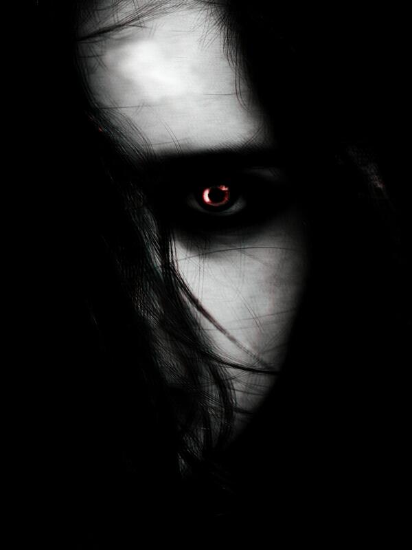 pYstep's tweet image. i love red eyes and black hair xD