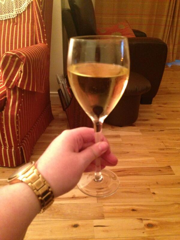 jenhttierney's tweet photo. Stressful day followed by a meeting...i deserve this #vino #weekend 👍🍷😎 http://t.co/2cEumiYnqr