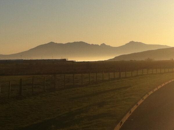 grant_roseanne's tweet image. #bbcmidsummer
Sunset over Arran from West Kilbride