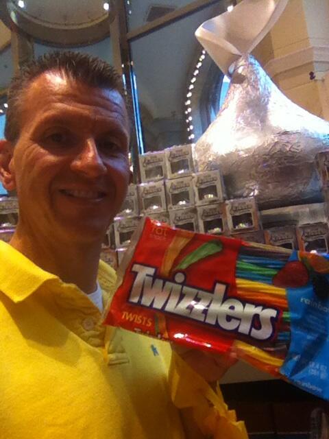 GuncleHappy's tweet photo. Gay twizzlers at the Hershey store. http://t.co/w3Sk9kTOvr