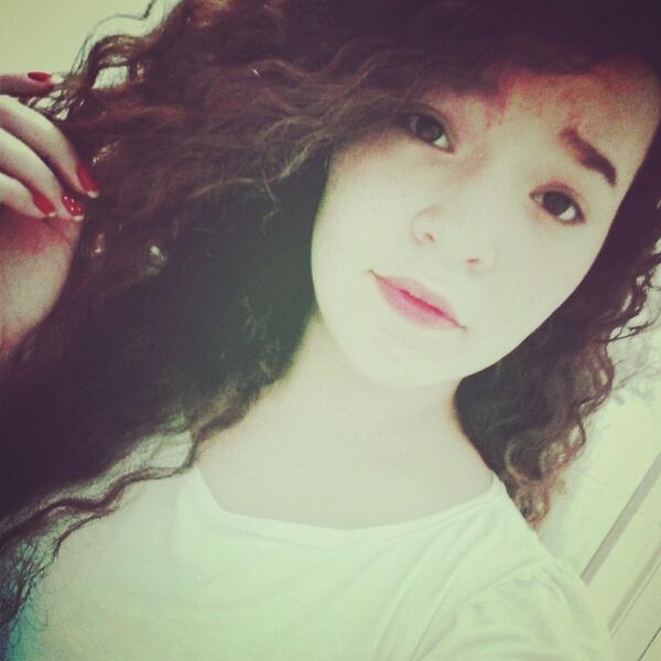 nutella_pq_sim's tweet image. brilhando, sqn