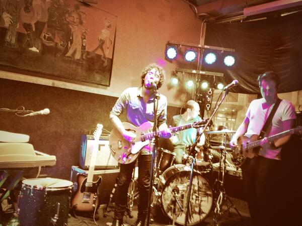 Battlecup's tweet photo. @milktoothmusic is rocking so hard right now. Have this! @tonicroom #yes http://t.co/7zJGbQE7kw