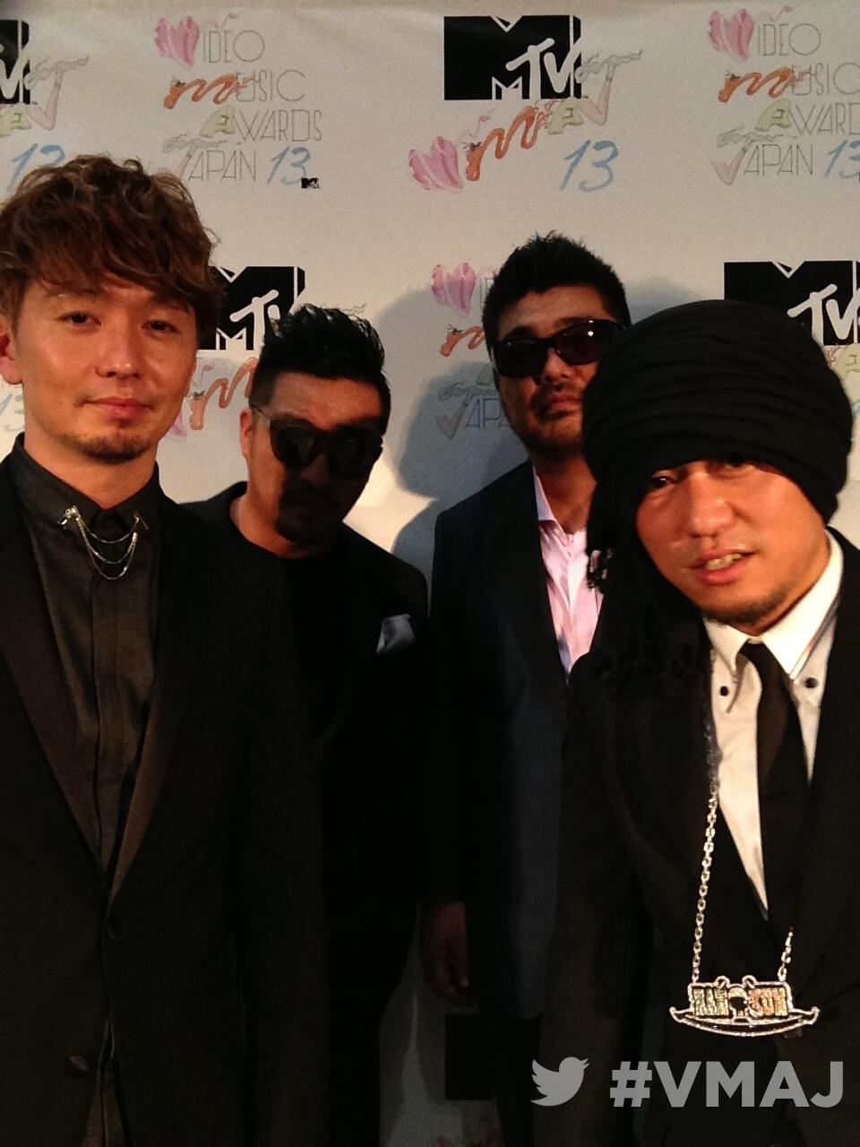 BNWEH-CCUAEV8sg.jpg:large