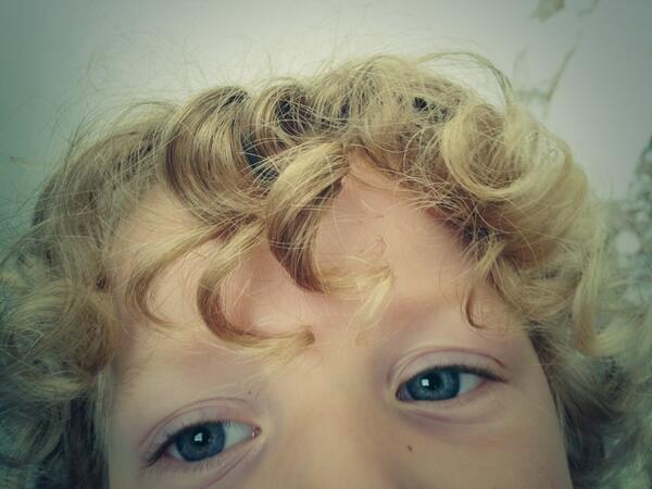 Breaking: met pindakaas krijg kauwgom uit haar!