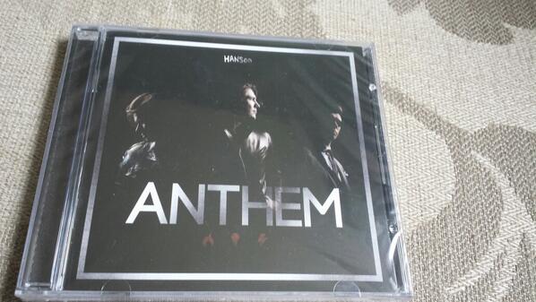 nixie_the_pixie's tweet photo. It's here!!!! @hansonmusic #happydays #wahoo. #hanson #Anthem http://t.co/QVXqEMSDEe