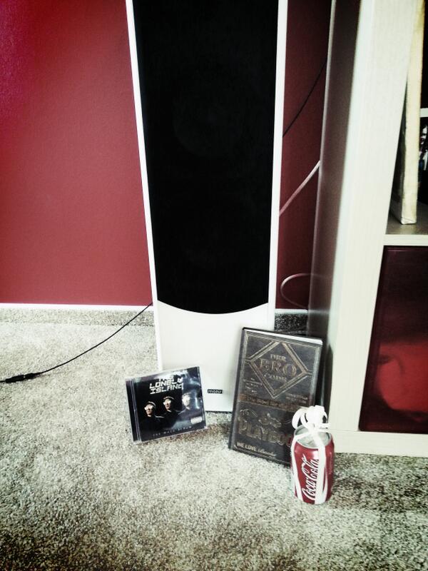 lauraaeckrt's tweet image. Geburtstagspower :D @thelonelyisland @Broslife @CocaCola @cici336