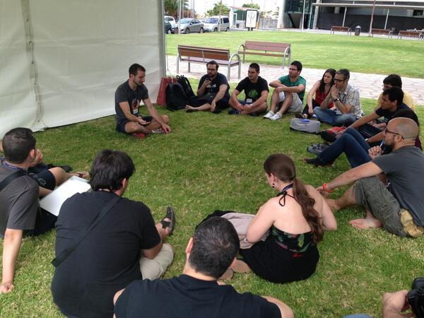 josecgil's tweet image. Agile Developers: How to fail an interview? #AOS2013