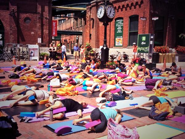Original_Samara's tweet photo. Celebrating the summer solstice at @Distillery_TO with @ThreeMinuteEgg @YogavitaStudio @KittiGYoga @TonicMagazine http://t.co/AR0R6Ncg9b