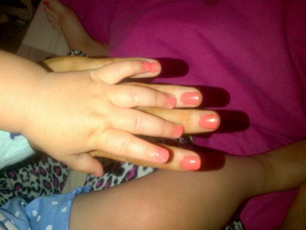 Chez85Hart's tweet photo. Painted nails like Aunty Cheryl #weediva #princess #love #cutie #twins http://t.co/9wmMlsjdl2