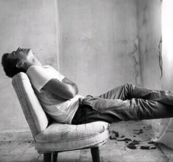 : والله آنك مآتركت إلآ طعونك !
في مهب الريح و جروحٍ عرآيآ

والله إني مآ ذكرت إلآ عيونك
ولآ غفرت بغيبتك غير الخطايآ