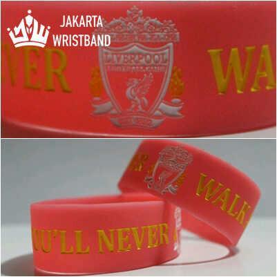JakWristband's tweet image. READY Wristband Liverpool Glow. #Nama #NoTlp #AlamatLengkap #Wristband +Jumlah order via SMS/WA 087887155874 IDR 70k