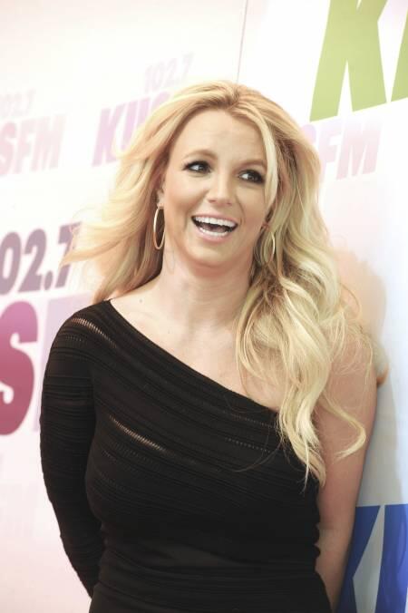 _LoveYaBritney_'s tweet photo. THAT smile! ♥
#BritneyArmy http://t.co/rDnSfoqKkt