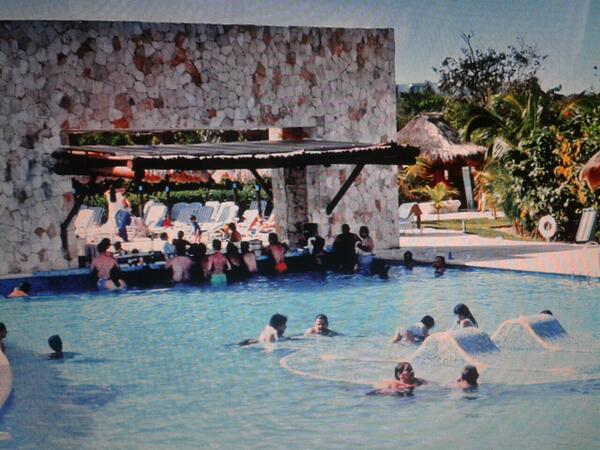 Ana_Segui's tweet photo. Ja queda menys...@eguemar @Saravm24 http://t.co/RE0tzwDVC1