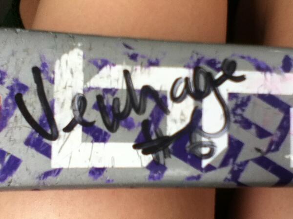 Handtekening nederlands hockey elftal speelster claire verhage ! (clinique <a href="/HCCapelle/">Hockey Club Capelle</a> )