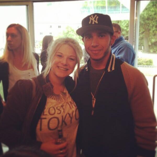 Fabi_Mitchell's tweet image. Just chilling with Lewis Hamilton yeah #heisbeautiful #mmm