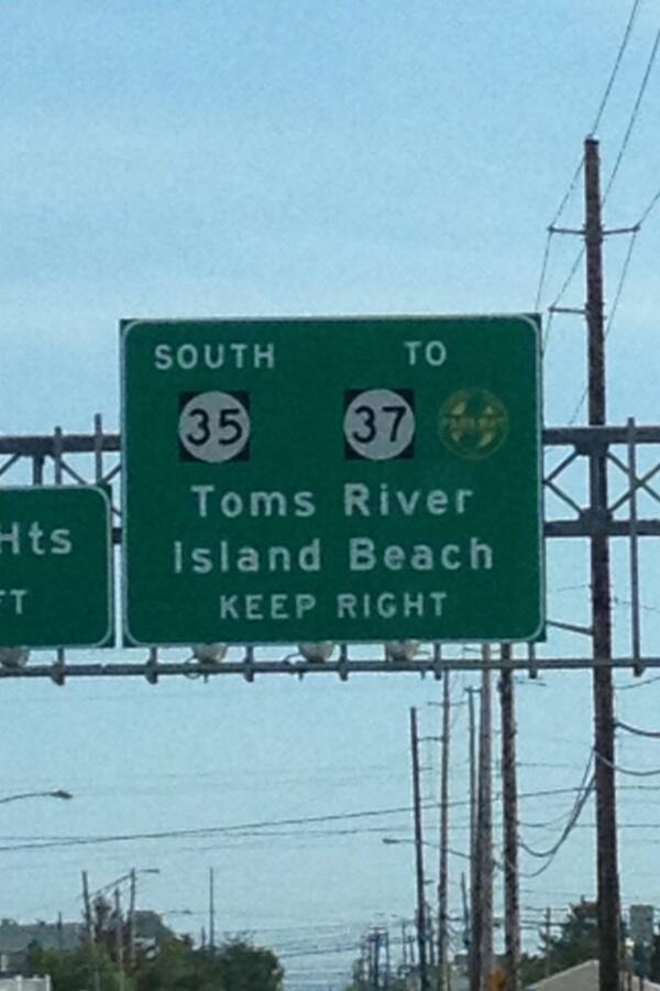 AJ_Uhl's tweet photo. @FlavaFraz21 we out here in your home town! #GoReds http://t.co/sQlL2KCASq