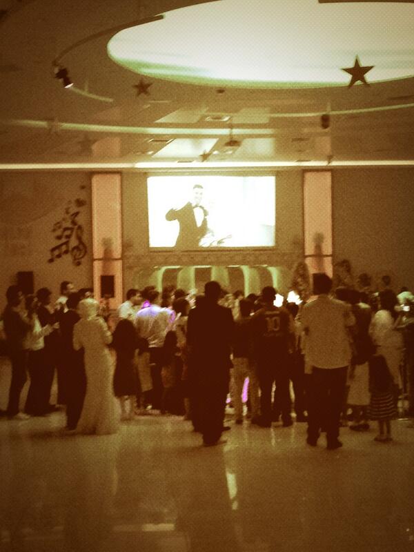 Allah Mesut bahtiyar etsin. Darısı <a href="/bilalelectric/">Bilal Altunç</a> ve <a href="/FIRATKIRSAN/">Firat Kirsan</a> başına:) <a href="/ihsanaltunc/">İhsan ALTUNÇ</a>