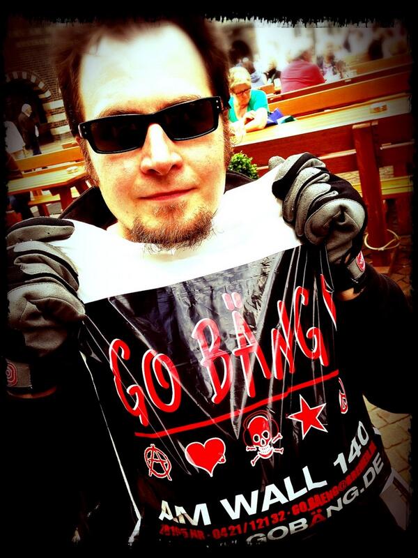 roz_band's tweet photo. Kostenlose Rozencrantz CDs gibt es jetzt auch im Hot Shot Records in Bremen! http://t.co/Ex6oDrntUL