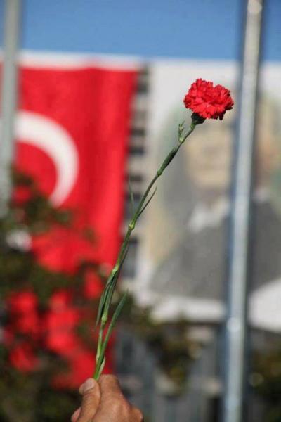TURK_GENCLIGI's tweet photo. PROVOKASYON! http://t.co/dKh7jatnj0