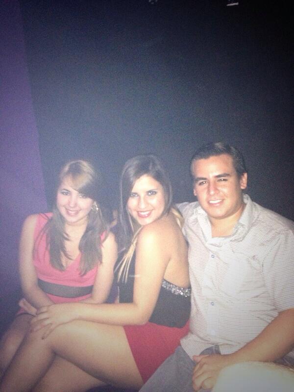 Jarz1693's tweet photo. #loft :( @shalinaranjo @_danioo me hace falta alguien :( http://t.co/TsJBkSHF4s
