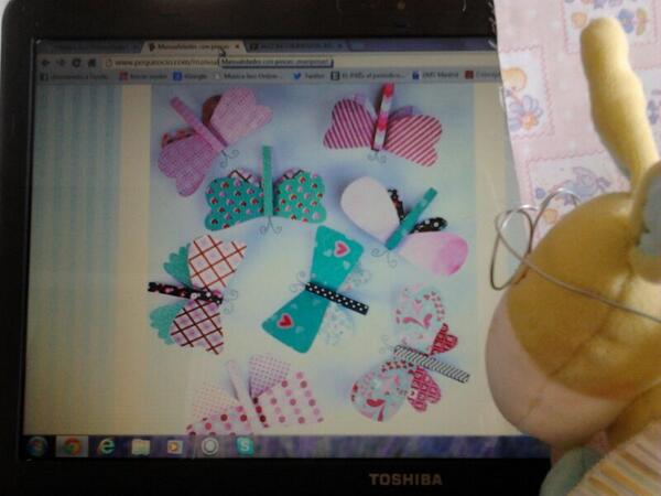 Mientras ellos se van "ar curto" yo me quedo diseñando unos arreglitos para la heredera ...así que... #FelizDomingo