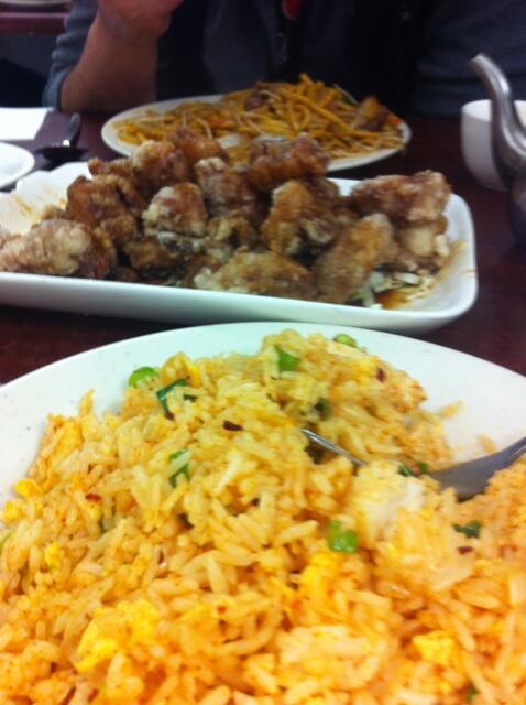 WhoAhMai's tweet image. My cure to my sadness - lol chick just served me and said "oh it's you!" 😂 #regularcustomer #foodporn