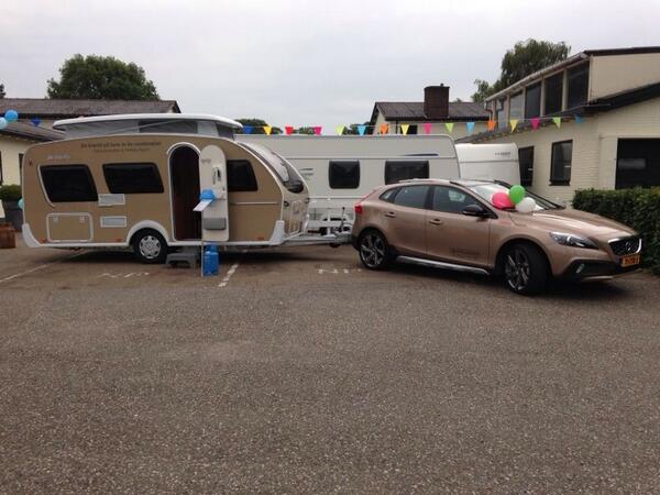 GMeulenbrugge's tweet photo. Vandaag bij #HolidaySport in Lochem, mooie combi's te zien met Volvo #HarrieArendsen
Voor een mooie vakantie http://t.co/abYBuMtDAs