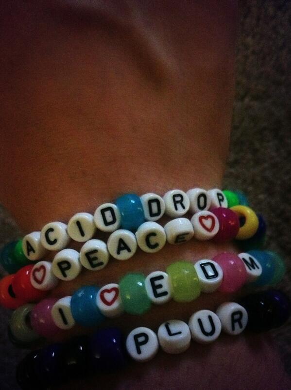 OFFICIAL_XODIAC's tweet image. It's #AcidDrop mothafuckas ;)