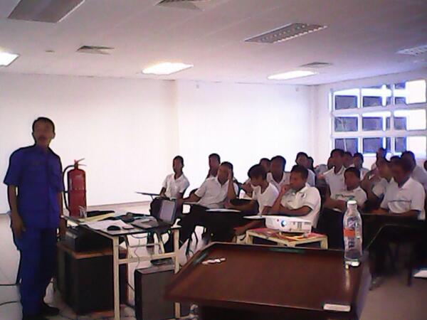BHGLatihan's tweet photo. Bhgn lthn pdpa tlh mgdakn krsus asas PA pda 22-23 jun 2013 siri 2/2013 di PDPA Petra Jaya. http://t.co/lSqbJOuXDC