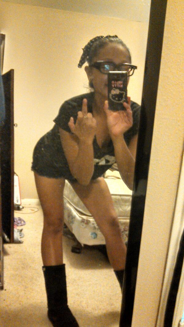 LalaAztec's tweet image. Lala bitchez :)