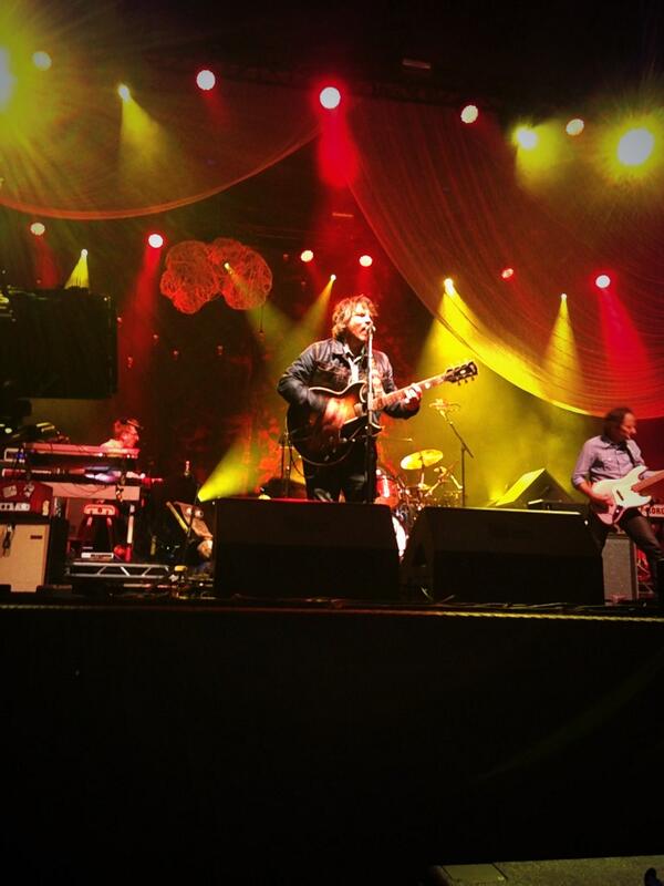 WNYT's tweet photo. Please watch @wnyt Live at Eleven, but #wilco is still going strong at #SolidSound2013 at #massmoca http://t.co/bPWT5Ml6TW