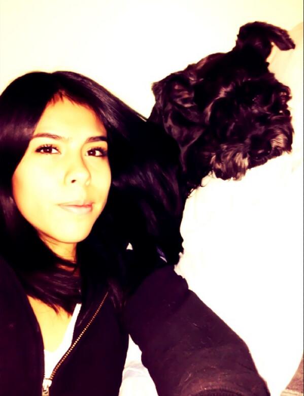 AmaliiRG's tweet photo. Ella .... esa cosa que esta a lado de miio!! Jaja Es mi princesa adorada :)) la AMO <3 http://t.co/0WbicZHtj9