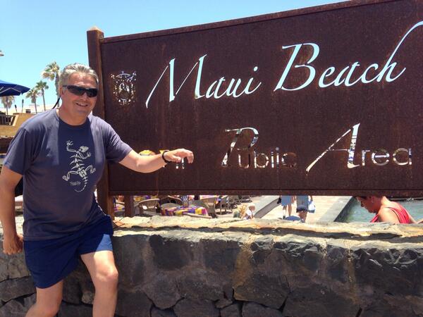 lorifear's tweet photo. We were at Maui yesterday.... And this is Dad surfing xx http://t.co/a5WBnljL81