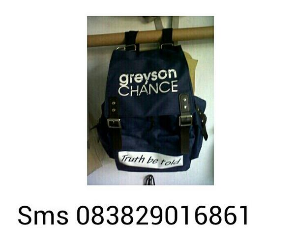 PrincessSilla's tweet photo. "@AllAboutMerch: PO-10juli tas backpack GREYSON CHANCE mutifungsi 160.000. hitam biru merah abu pink dongker http://t.co/GqXjiWHGo7"