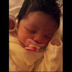 vanityVG's tweet image. ' trotse mama van Chenaya Destiny Lauffer. Love my babygirl !