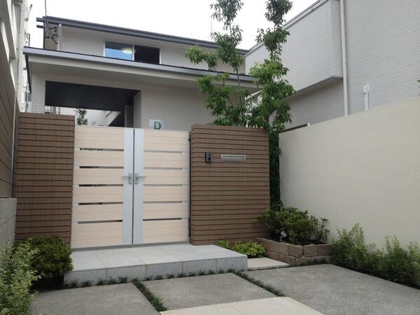 NoSolarNoLife's tweet photo. 弊社の分譲住宅 街並みプロ  岐阜市宮北町にて販売開始しております。
京セラ製太陽光発電格安でオプション販売となります。
http://t.co/3oIFYOWFS0 http://t.co/Un64lHhDRx