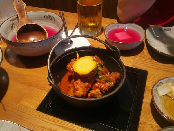 Hogerl86's tweet photo. 강남역 마시찜! 여기자주옴 ㅋ http://t.co/Gu6oCx4B99