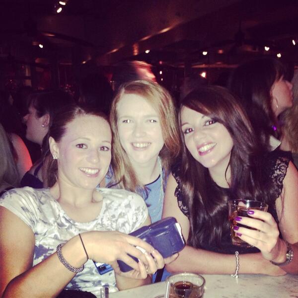 _lauramonty's tweet photo. #Cocktail time http://t.co/pxL7dedLWb