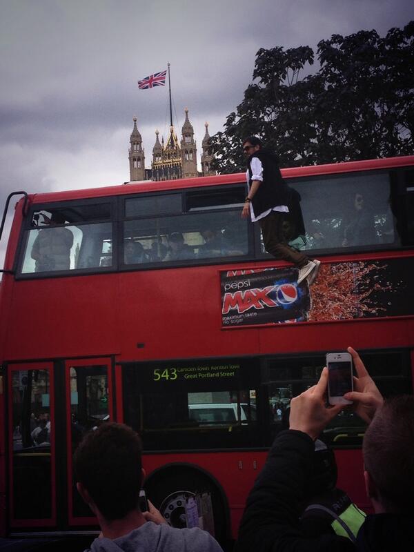 NFyffeh's tweet image. Casually in London and you see dynamo